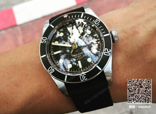Réplique de montre Tudor de haute qualité