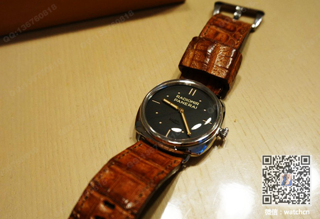 沛纳海LUMINOR SUBMERSIBLE 1950 3 DAYS AUTOMATIC TITANIO腕表 沛纳海LUMINOR SUBMERSIBLE 1950 3 DAYS AUTOMATIC TITANIO腕表