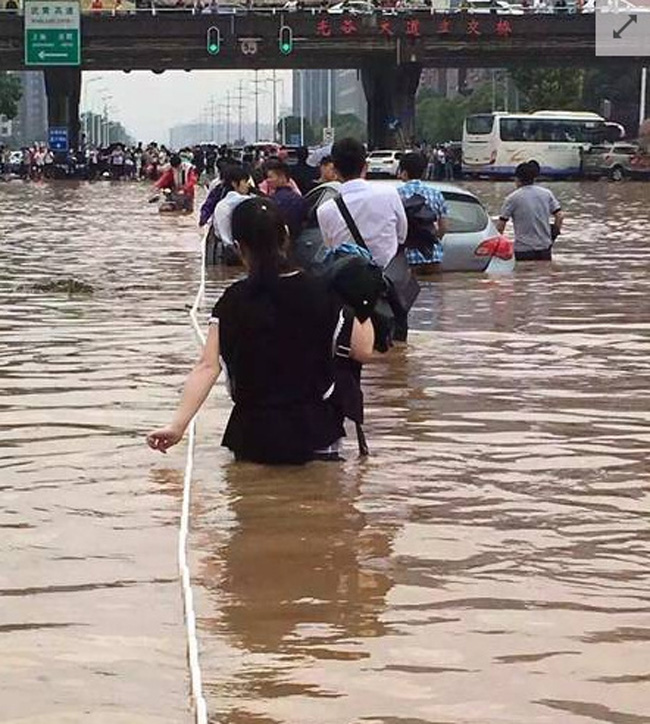 “武汉暴雨”