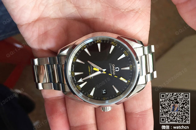 Omega Seamaster « Bumblebee » 231.10.42.21.01.002
