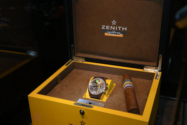Zenith Vintage Gentleman's Night : première mondiale de la montre sur le thème du cigare « Legend of COHIBA » Zenith Vintage Gentleman's Night : première mondiale de la montre sur le thème du cigare « Legend of COHIBA »