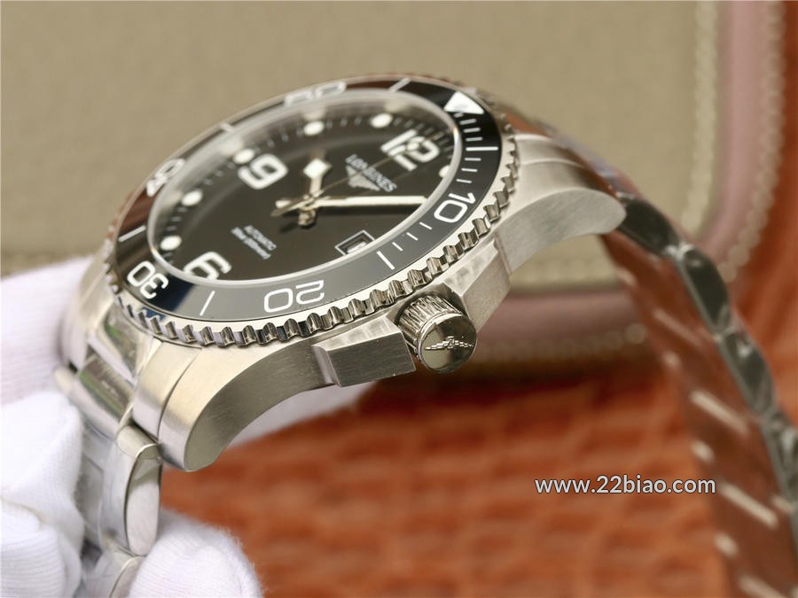 AF Factory replica Longines HydroConquest ceramic black dial automatic men's watch (L3.781.4.56.6).