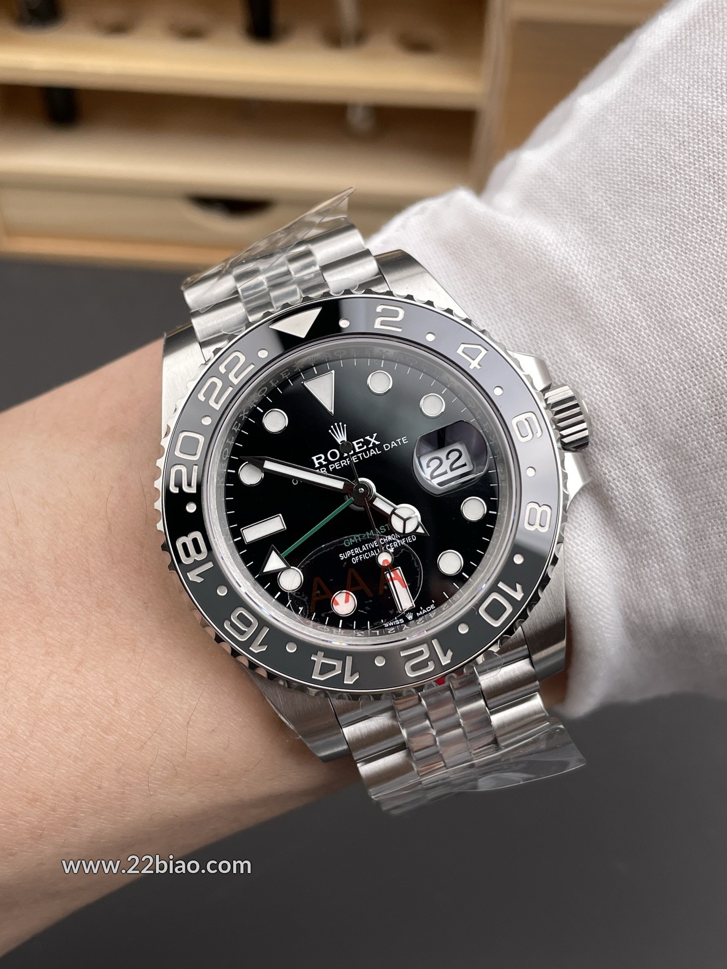 VS Factory Rolex GMT-Master II Grey & Black Bezel Replica Watch
