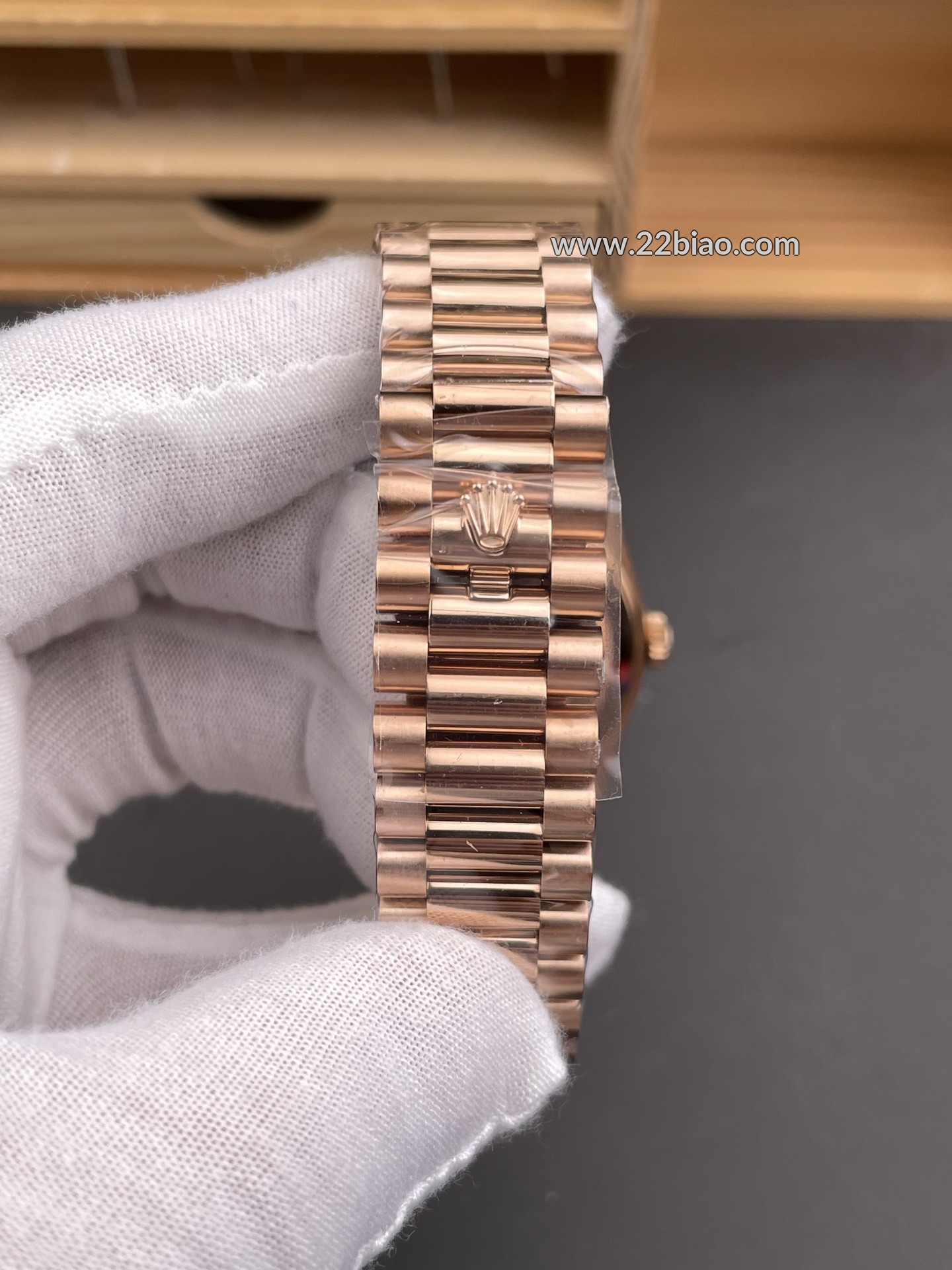 RG Factory Replica Rolex Day-Date 228235 Everose Gold White Dial 40mm Men's Watch