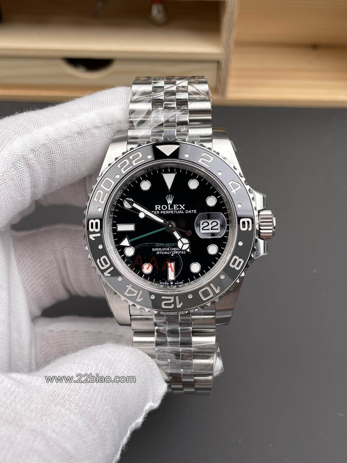 VS Factory Rolex GMT-Master II Grey & Black Bezel Replica Watch
