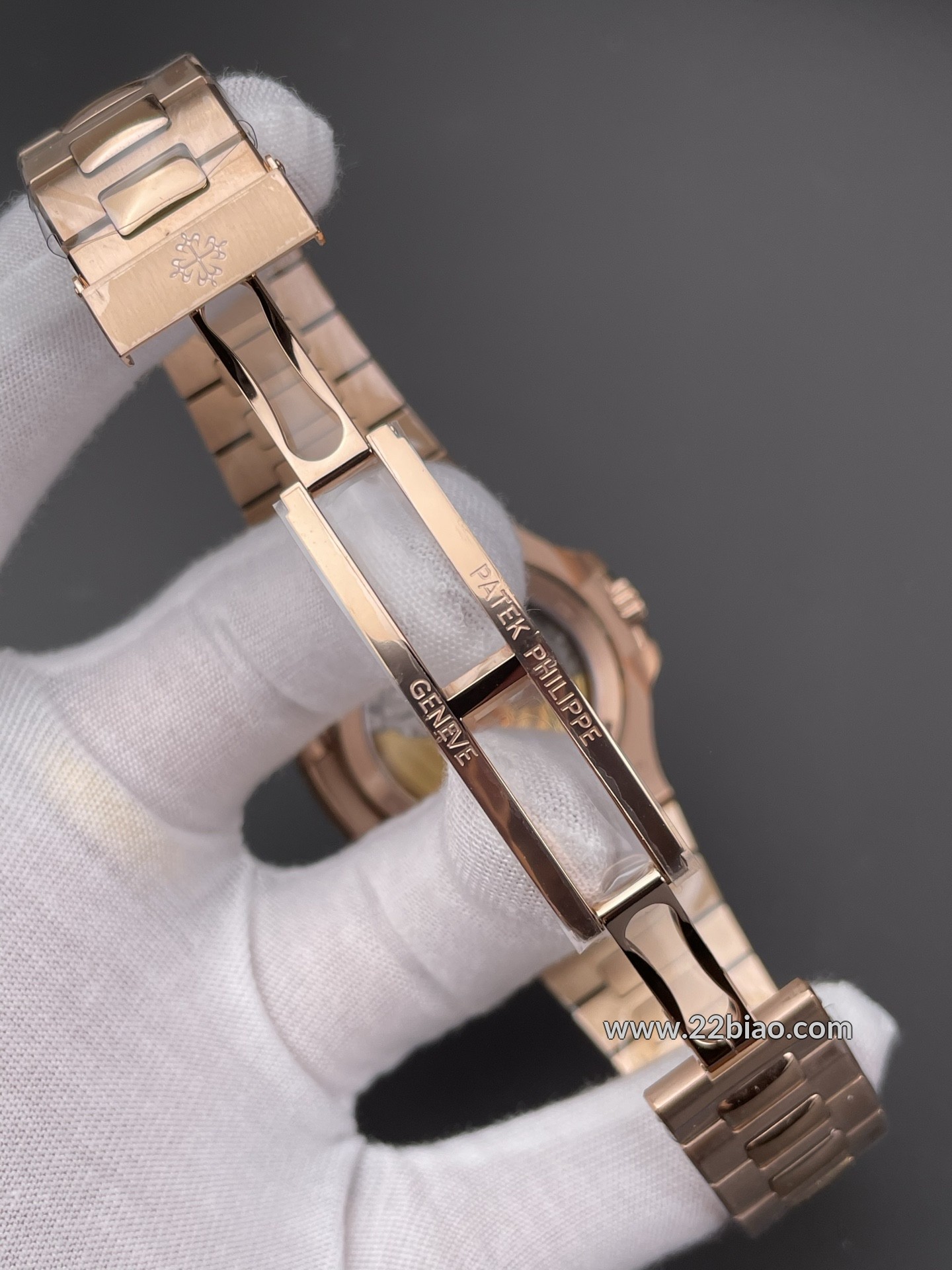 DDF Factory Patek Philippe Nautilus 5711/1R Replica Watch 40mm