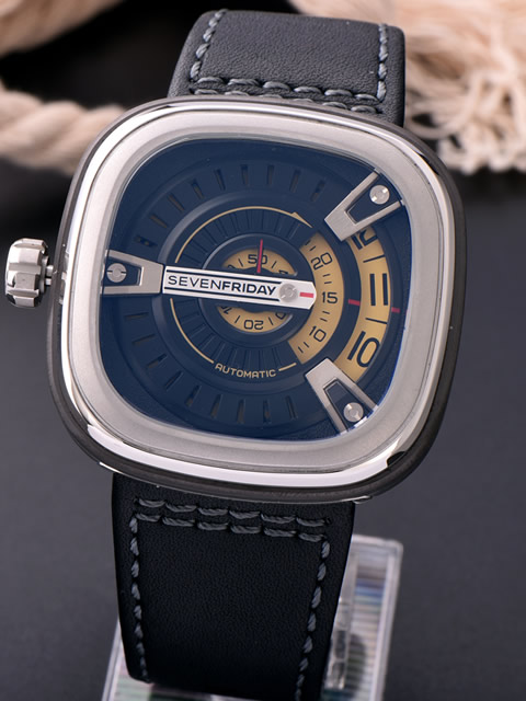 [1:1 Yüksek Kaliteli Replika] SevenFriday Endüstriyel Elementler Mekanik Saat SevenFriday Sağ El Versiyonu