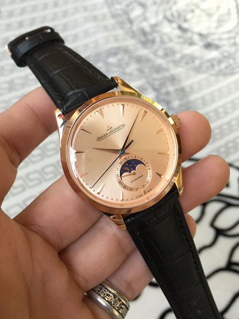 Jaeger-LeCoultre MASTER CONTROL collection automatic mechanical watch