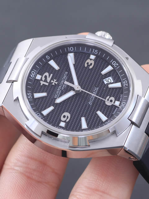 Vacheron Constantin Overseas 47040/000W-9500 watch