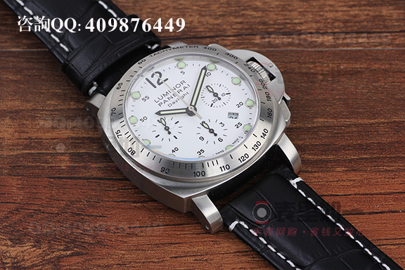 Pánské automatické mechanické hodinky s chronografem Panerai Daylight PAM00251
