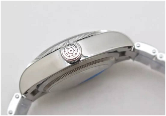 ZF厂v4版帝舵小蓝花评测 ZF厂v4版帝舵小蓝花评测